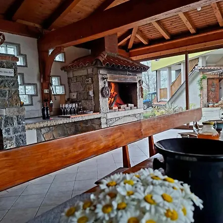 Strancar Wines Апартаменты *