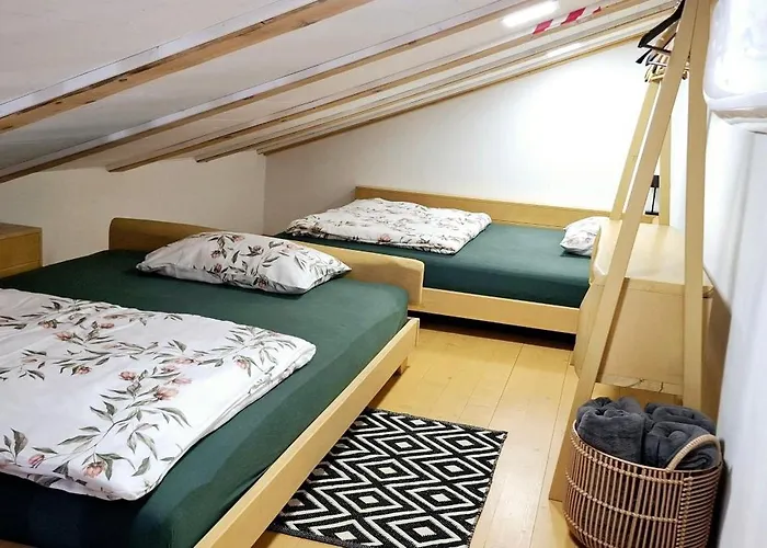 Daire Strancar Wines *